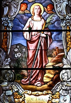 Vetrata in abside della Chiesa di Santa Maria Assunta in Palmaro (Genova)