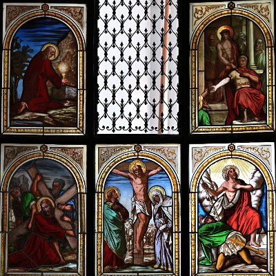 Gesù prega nel Getzemani, Ecce Homo, Gesù caricato della Croce, il Crocifisso, il Risorto