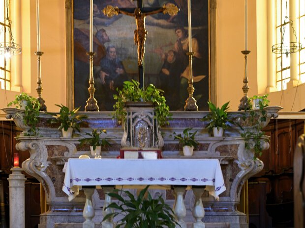 Altare