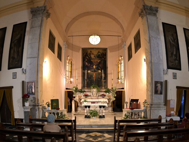 Navata e particolari