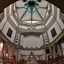 Altare e cuspide