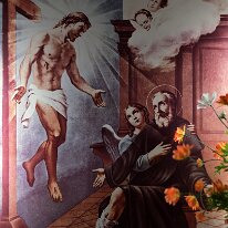 San Pellegrino in adorazione del Crocifisso