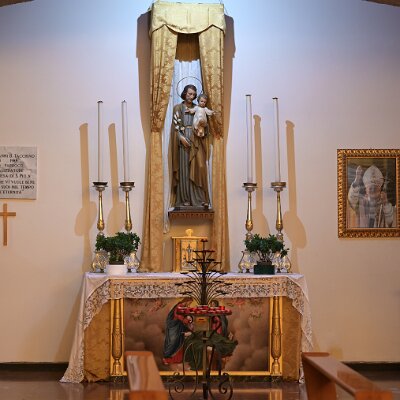 DSC_6999 San Giuseppe tra San Pio e Santa Teresina di Liseaux